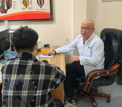 新界|男科医师高朋磊：守护男性健康，专业男科诊疗
