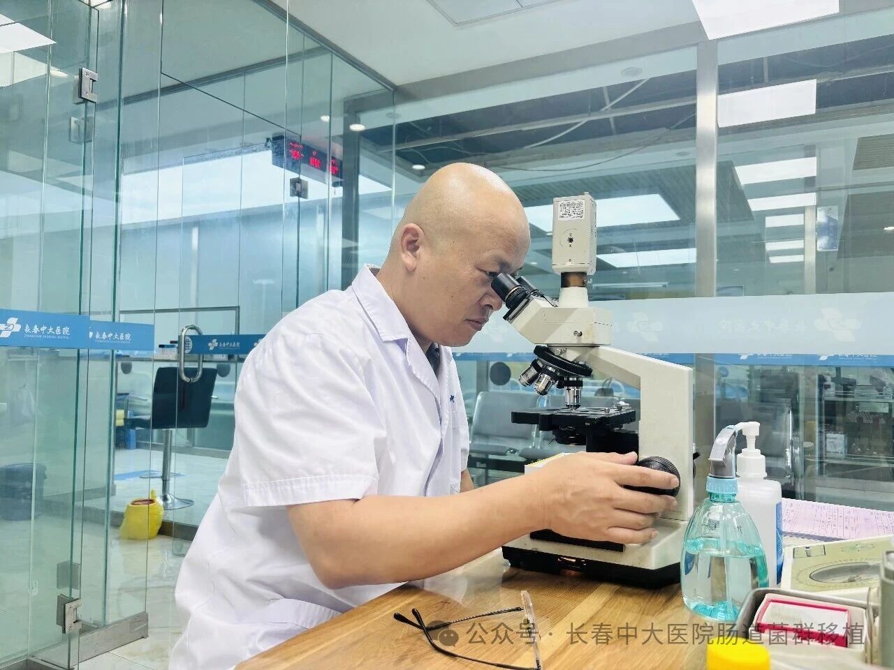 新界|高朋磊医师：左手男科临床，右手肠道菌群移植深入研究